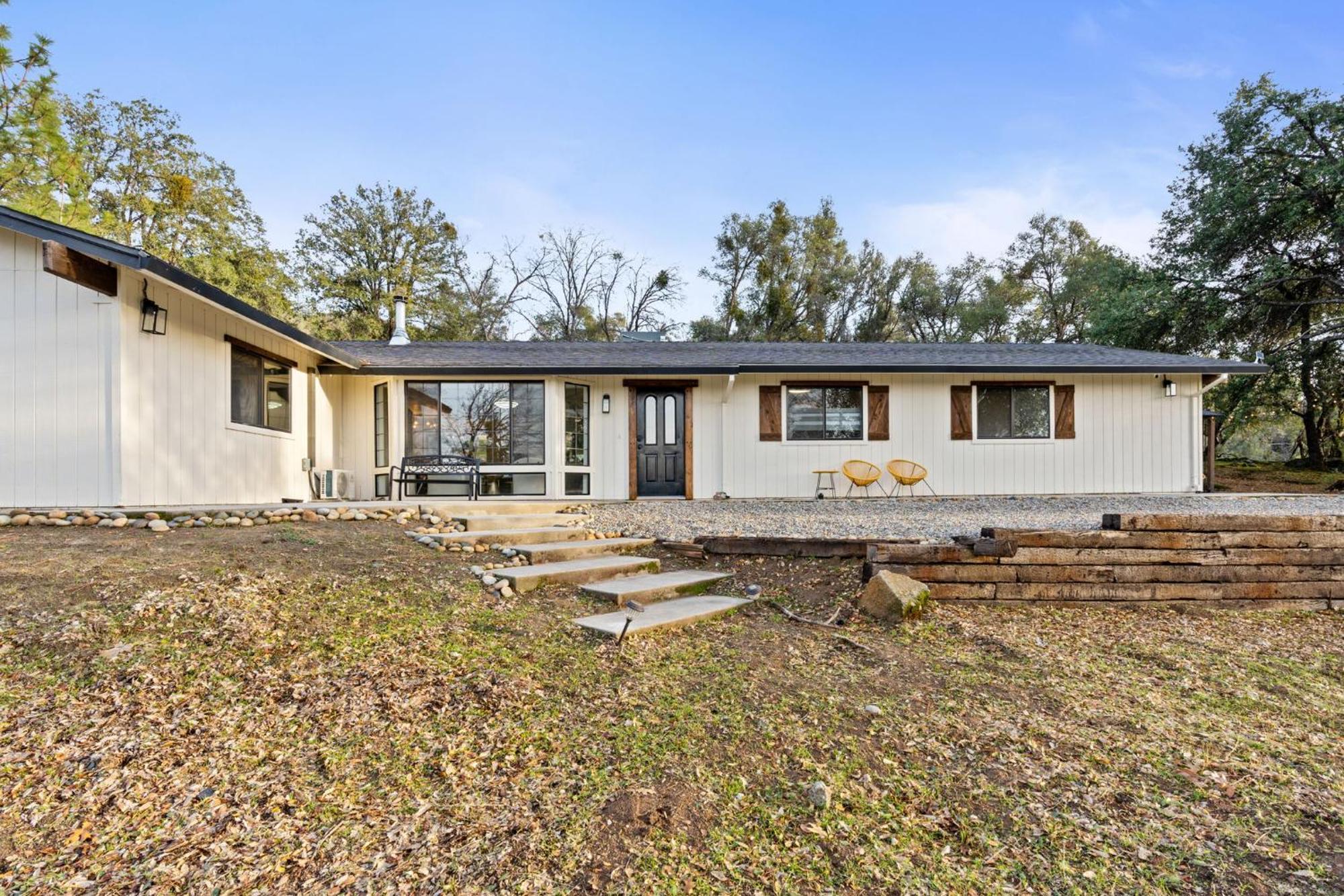 Secluded Mtn Top Family Haven With Spa, Views & Arcade Oakhurst Exterior photo