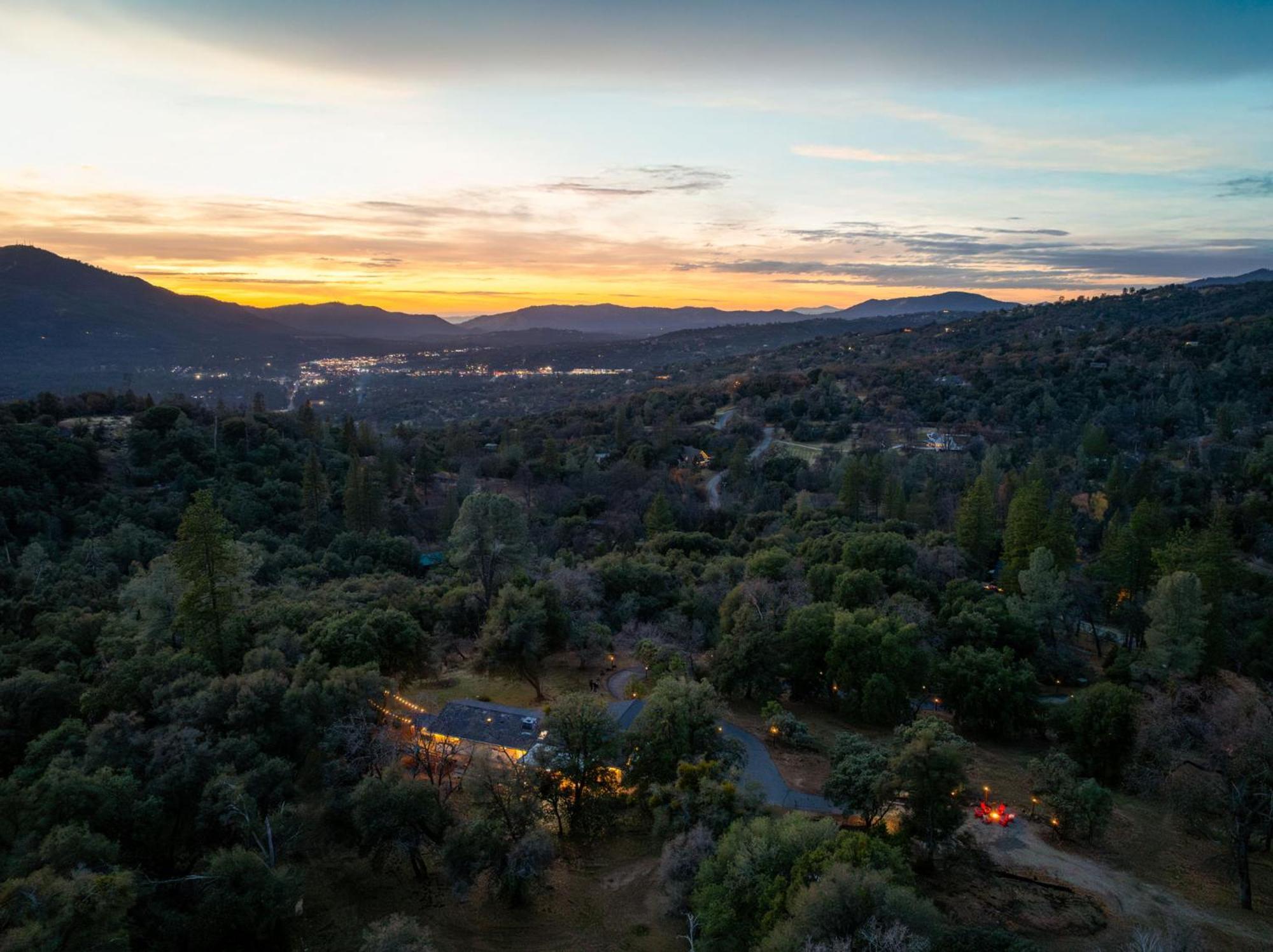 Secluded Mtn Top Family Haven With Spa, Views & Arcade Oakhurst Exterior photo